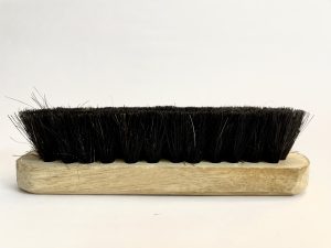 Shoe brush